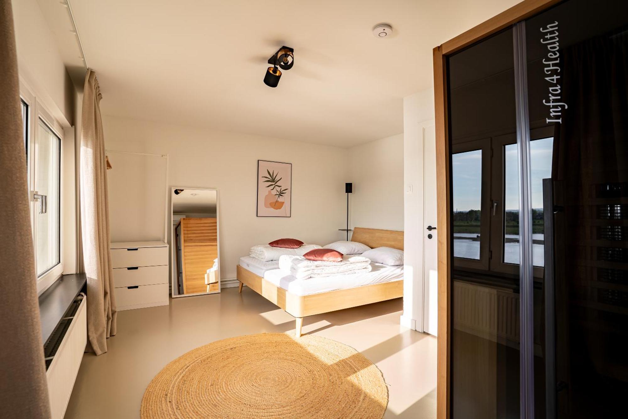 Maas Suites - The River House With Private Sauna Ланакен Екстериор снимка