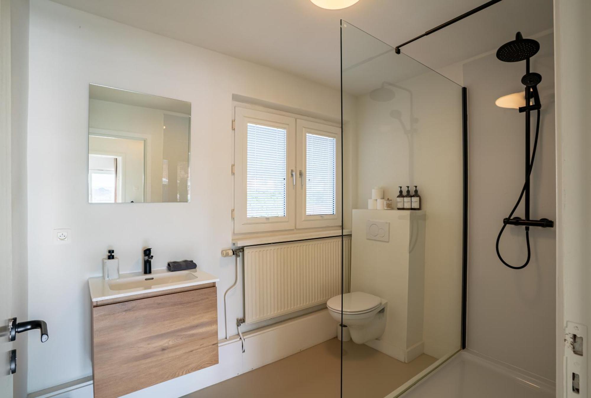 Maas Suites - The River House With Private Sauna Ланакен Екстериор снимка